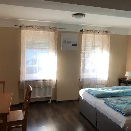 Village Hotel 3*
